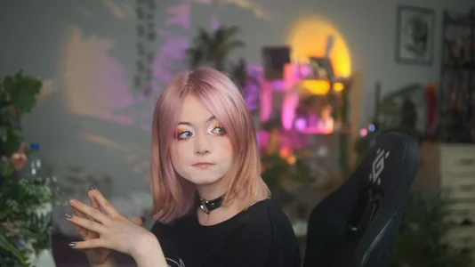 Miiu_miiu Public slika 3