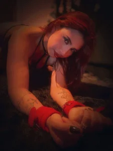 Tammy_Blackk slave girl Pic 4