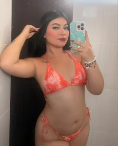 MiaaFarrel 🍑 Curves that deserve your full attention 😘 Pic 3