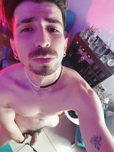 LiamCossio_ hot Immagine  4