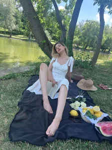 EvaWarren Picnic🐞🌸🍃 사진 5