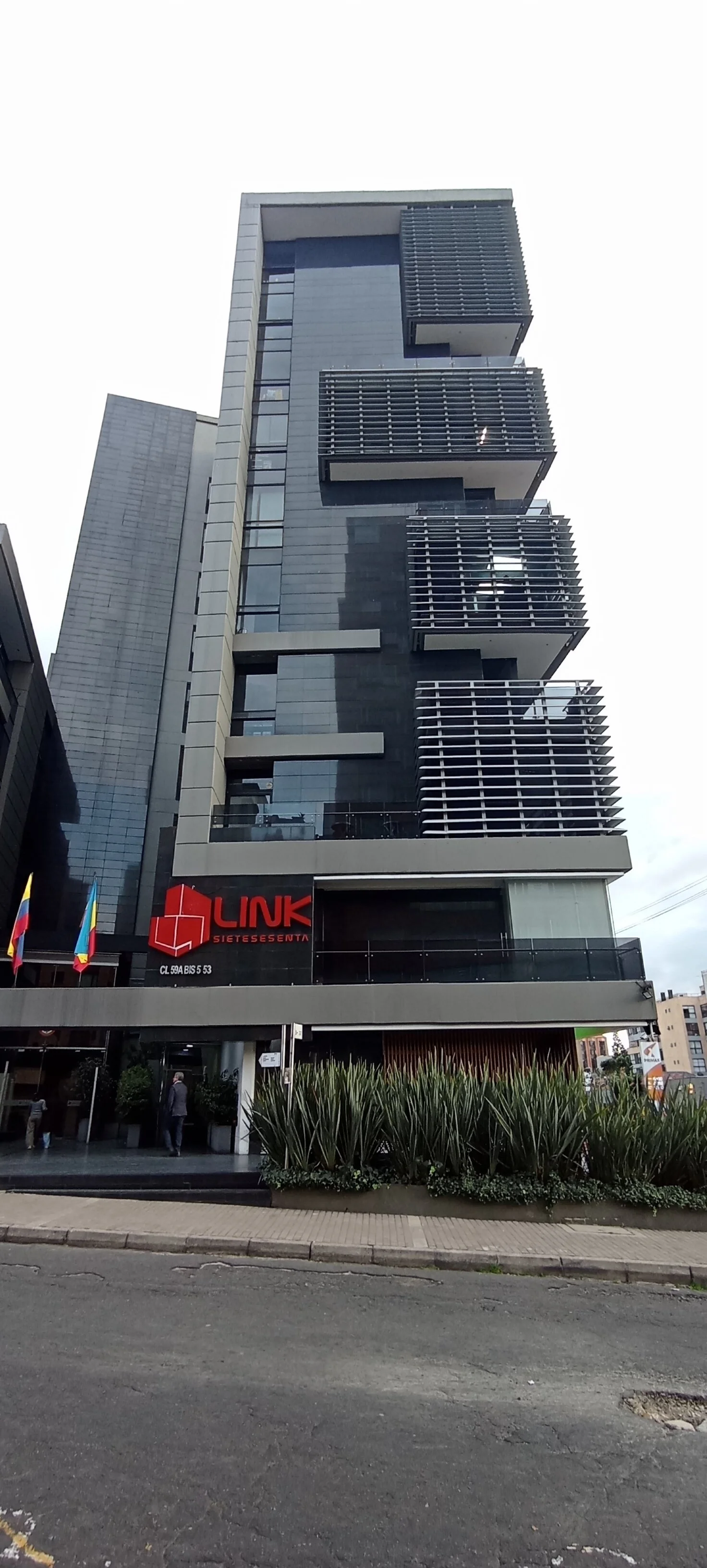 Andy_gray VACATIONS IN BOGOTA WITH MY FRIEND RC🌇🤩🫂 Bilde 2