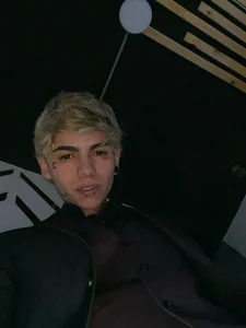 AcidMilo Classy after class 사진