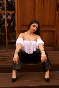 Zdjęcia AlmaWhitmore Public:  6
