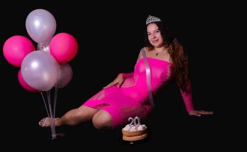 chloe_leroy_ My birthday, your fantasies Pic 4