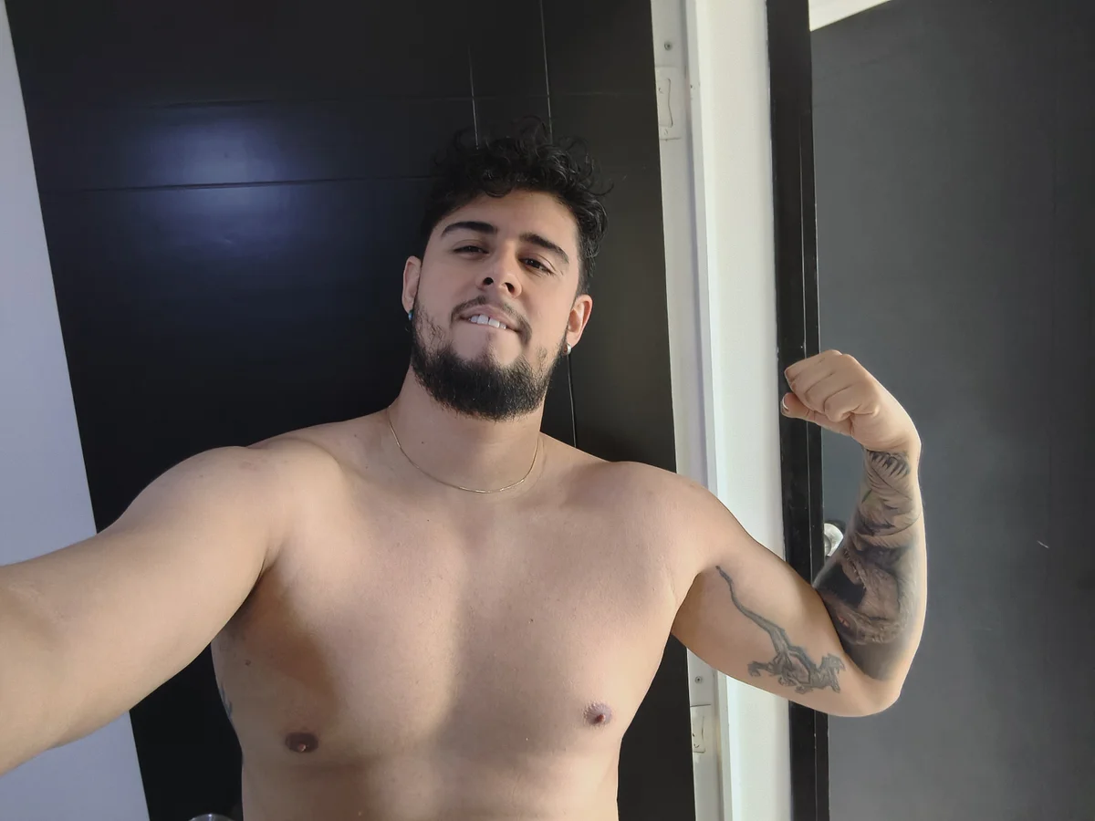 Ryan_evannss_ Poză populară 680