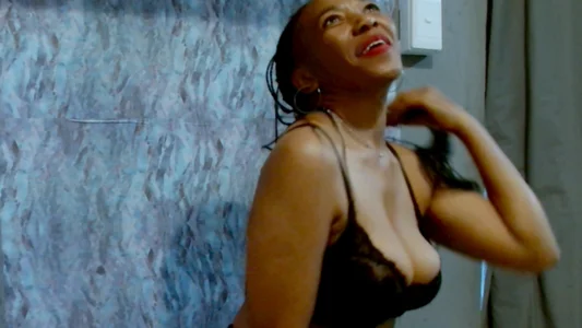 Lillyan_N Public Pic 4