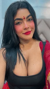 lakshmiraniiiのred and whiteの 8枚の写真