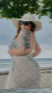 More beach for me uwu de sara_winehouse1 Foto 2