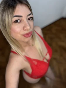 lolyoz Public 사진