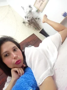 nikki_nikoll Public Pic 4