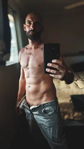 metarav3n Husband Pic 5