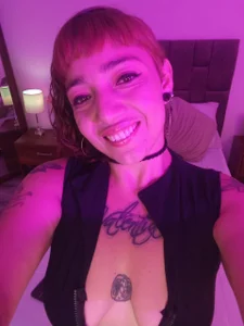 Hecatee_Dark GET TO KNOW ME A LITTLE Kuva 6
