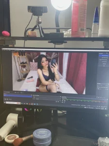 Mia_Akilah21 Public Pic 6