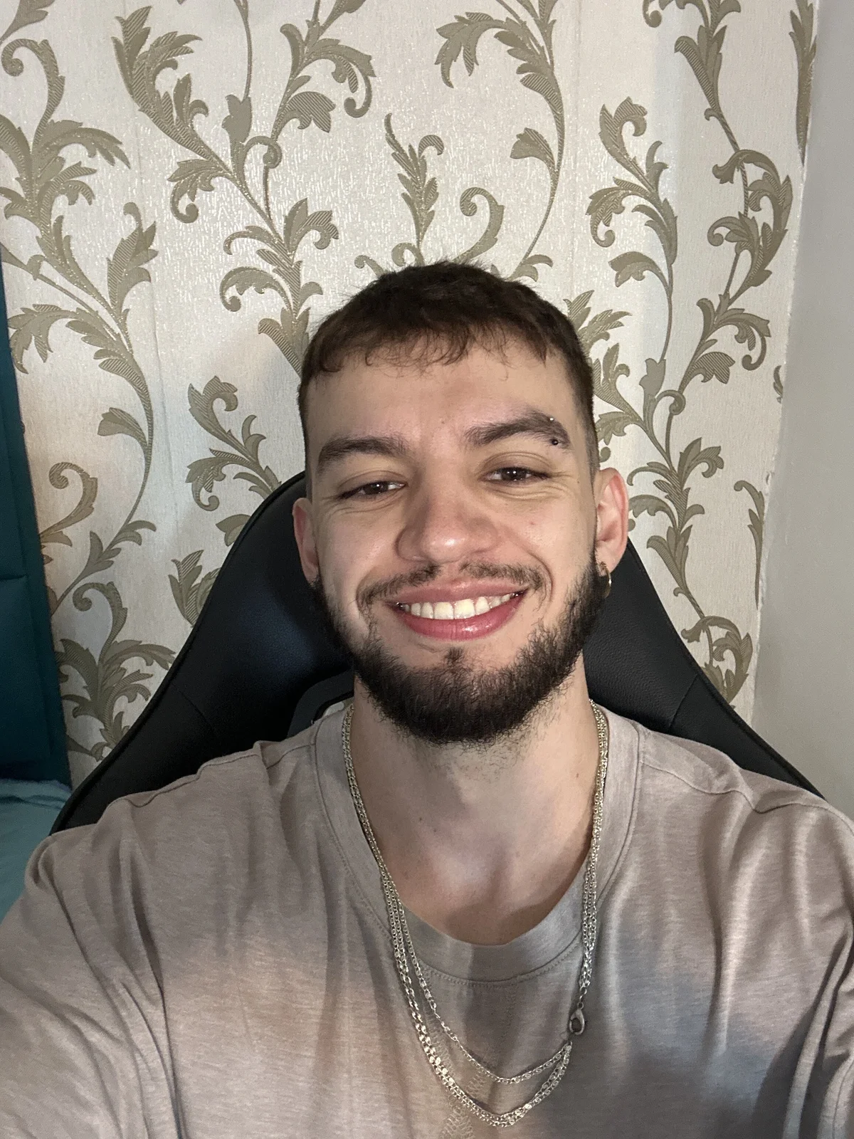 Трендове зображення  5340 Michael_magno