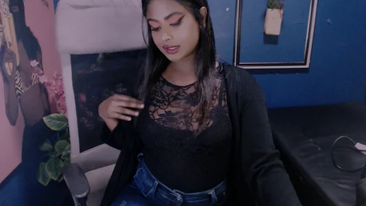 Littleindianmilf Public Pic 2