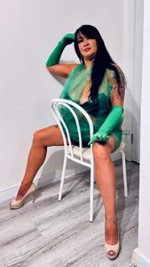 HelenJayy Public Foto 3