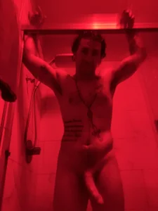 TiggaXXX96 Red Light District Pic 6