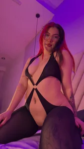 EmmaSwift_ Pretty in Lace, Dirty in Mind 🍒🫦 Immagine  4