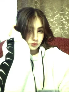 LynetteDanley Cute Pic 3