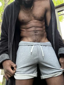 blackforsquirt@xh Public Pic 5