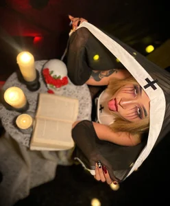Zdjęcia Sia_Foxx01 Sins of a NUN ⛪🔥: 