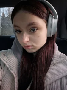 JoanieBelroseのPublicの 2枚の写真