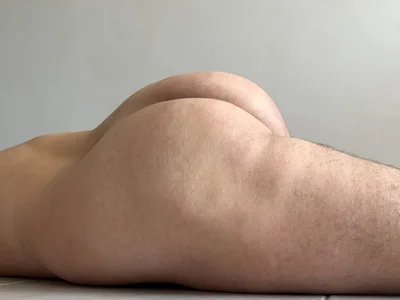 Andydorio Ensaio fotográfico com a bundinha e o cuzinho Gambar 5