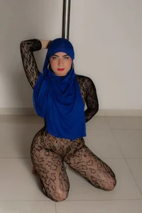 fatimarab Blue like the sea. 💦🌊💧 Pic 5