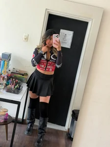 agataangel08 Do you like my boots 👢? Pic