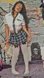 alicee_laurent happy halloween Pic 2