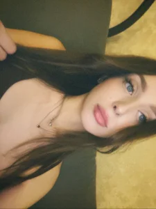 ShelbaHalseのCaught Me Staring 😳💫の枚の写真