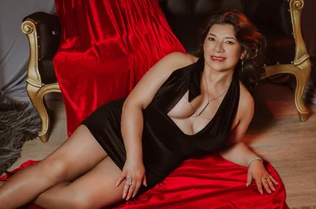 Madame_Jay Queen of Tease Pic 3