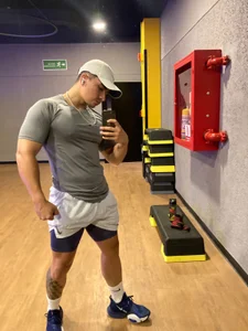 Brad_Summer Your Trusted GymRat Pic 5