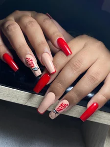 melody-tarlyUñitas hermosas para aruñarte la espalda Bild 4