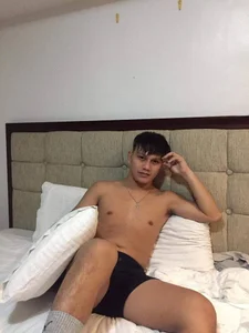 urhardfuckerAsiandaddy Public Pic 9
