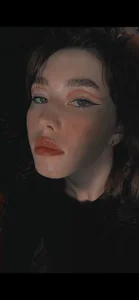 diamond_Eda Public Pic 4