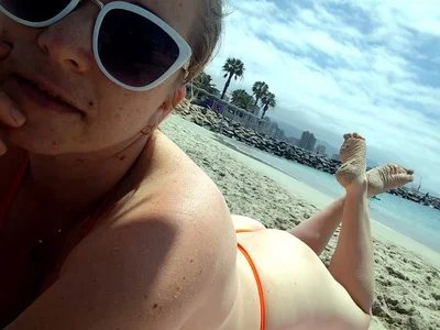 AllisonRoberts_ vacation ! ⛱️☀️🌊 Kuva 4