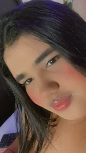 NaomiAsha My face cute Foto