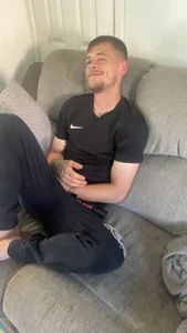 m19lonely Public صورة واحدة|m19lonely Public صورتان|m19lonely Public  صور|m19lonely Public  صورة