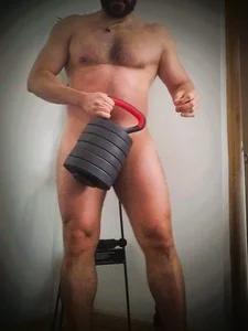 PapiGuapoLatino1 C টি ছবি