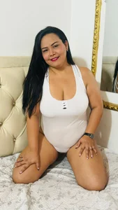 kat-hot kat-hot 8 Pic 2
