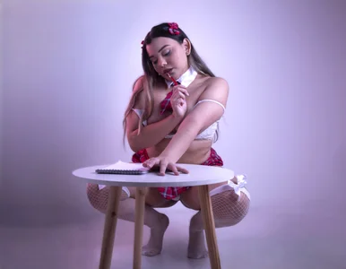 JaneHansen schoolgirl Gambar
