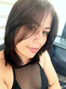 sharlotte_msの🌰 Brown Hair, Fresh and Absolutely Gorgeous 😍の 4枚の写真