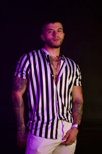 Frank_Farrell kullanıcısının FARRELL albümü -  2 fotoğraf