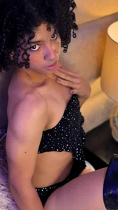 Anahia_sexygirl Public Pic 4