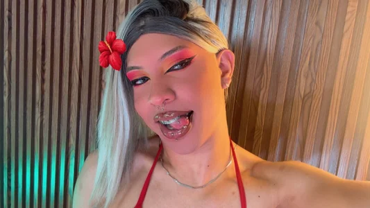 AndyBlake_: “You shouldn’t look at me like that… it makes me want things.” ( 6 фото)