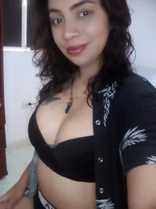 roxipamela_15 Public Pic 4