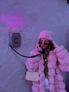StellaLawless Fluffy Foto 4