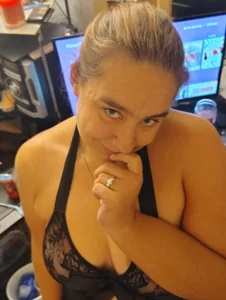 Kinkycouple0213 Public Pic 4